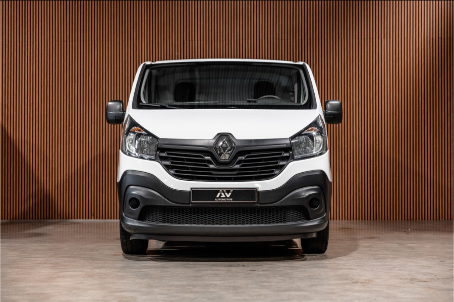 Renault Trafic 1.6 dCi L2H1 | Navigatie | Trekhaak | Airco | Cruise control | Bluetooth | Elek ramen | Nieuwe APK | Orig. NL auto