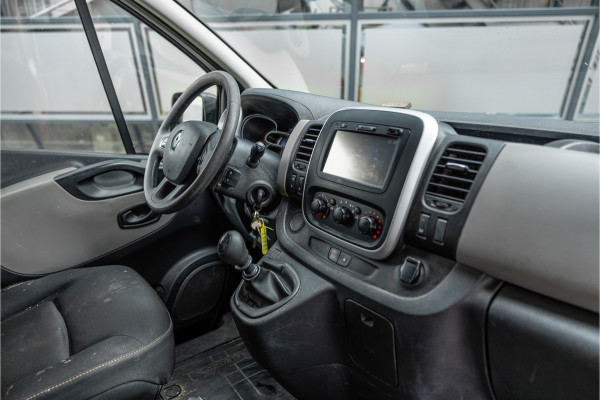 Renault Trafic 1.6 dCi L2H1 | Navigatie | Trekhaak | Airco | Cruise control | Bluetooth | Elek ramen | Nieuwe APK | Orig. NL auto