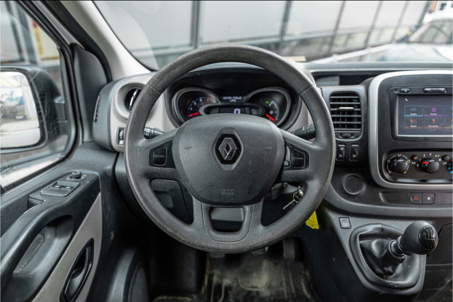 Renault Trafic 1.6 dCi L2H1 | Navigatie | Trekhaak | Airco | Cruise control | Bluetooth | Elek ramen | Nieuwe APK | Orig. NL auto