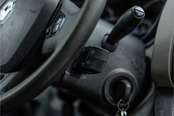 Renault Trafic 1.6 dCi L2H1 | Navigatie | Trekhaak | Airco | Cruise control | Bluetooth | Elek ramen | Nieuwe APK | Orig. NL auto