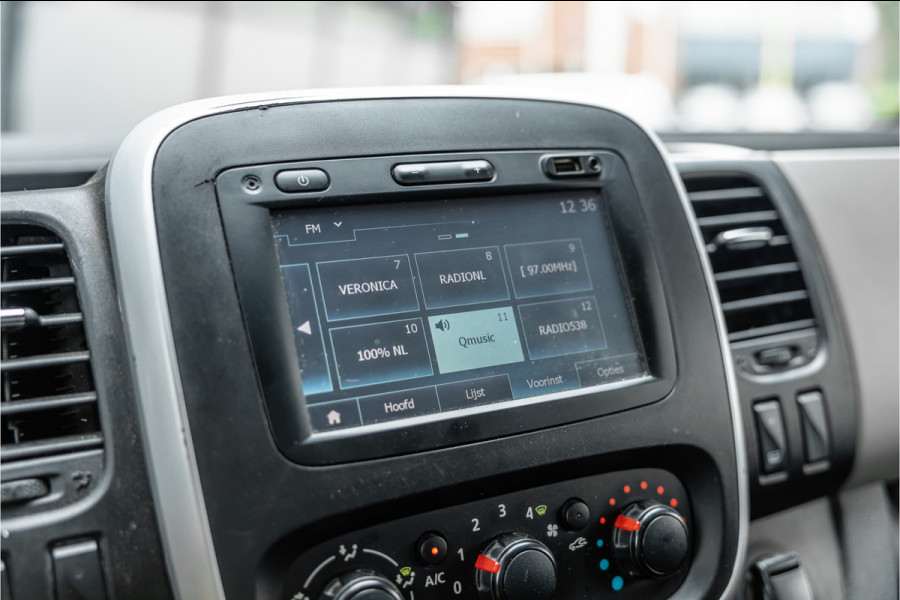 Renault Trafic 1.6 dCi L2H1 | Navigatie | Trekhaak | Airco | Cruise control | Bluetooth | Elek ramen | Nieuwe APK | Orig. NL auto