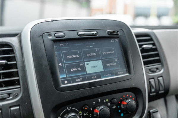 Renault Trafic 1.6 dCi L2H1 | Navigatie | Trekhaak | Airco | Cruise control | Bluetooth | Elek ramen | Nieuwe APK | Orig. NL auto