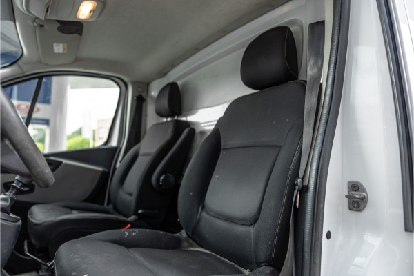 Renault Trafic 1.6 dCi L2H1 | Navigatie | Trekhaak | Airco | Cruise control | Bluetooth | Elek ramen | Nieuwe APK | Orig. NL auto