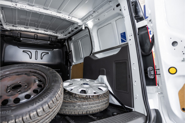 Ford Transit Connect 1.5 EcoBlue L2 | Adaptief cruise control | Stoelverwarming | Airco | MF Stuur | Dealer onderhouden | Nieuwe APK | Euro 6