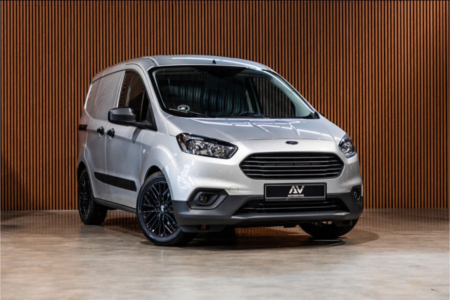 Ford Transit Courier 1.0 100 PK | Benzine | Navigatie | CarPlay | PDC | Stoelverwarming | Cruise control | MF Stuur | Airco | Nieuwe APK | Dealer onderhouden