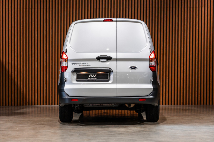 Ford Transit Courier 1.0 100 PK | Benzine | Navigatie | CarPlay | PDC | Stoelverwarming | Cruise control | MF Stuur | Airco | Nieuwe APK | Dealer onderhouden