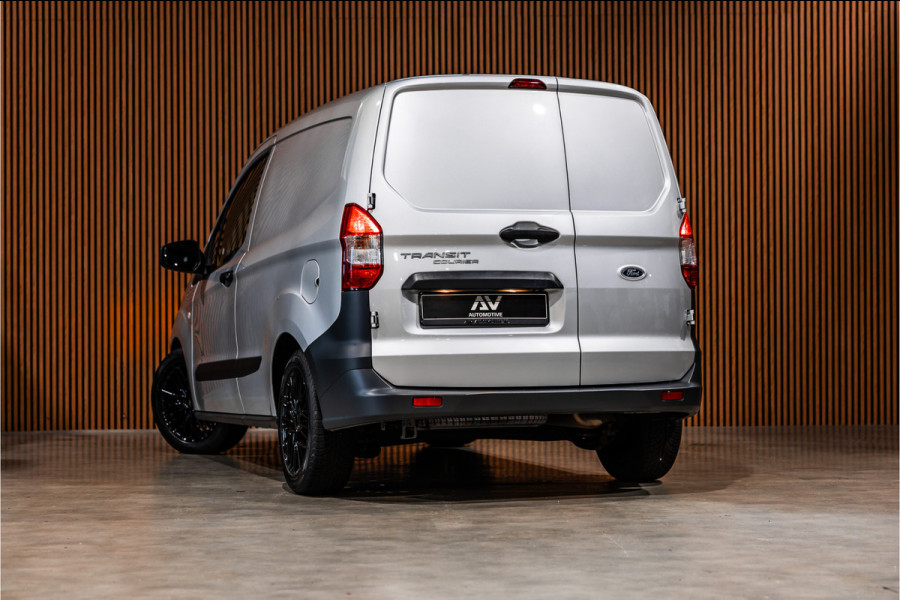 Ford Transit Courier 1.0 100 PK | Benzine | Navigatie | CarPlay | PDC | Stoelverwarming | Cruise control | MF Stuur | Airco | Nieuwe APK | Dealer onderhouden