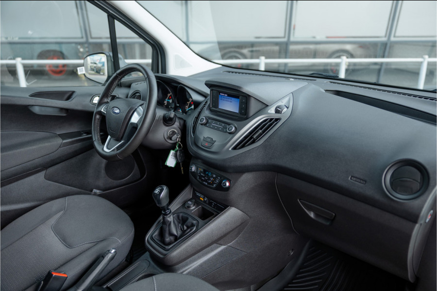 Ford Transit Courier 1.0 100 PK | Benzine | Navigatie | CarPlay | PDC | Stoelverwarming | Cruise control | MF Stuur | Airco | Nieuwe APK | Dealer onderhouden