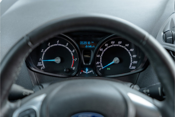 Ford Transit Courier 1.0 100 PK | Benzine | Navigatie | CarPlay | PDC | Stoelverwarming | Cruise control | MF Stuur | Airco | Nieuwe APK | Dealer onderhouden