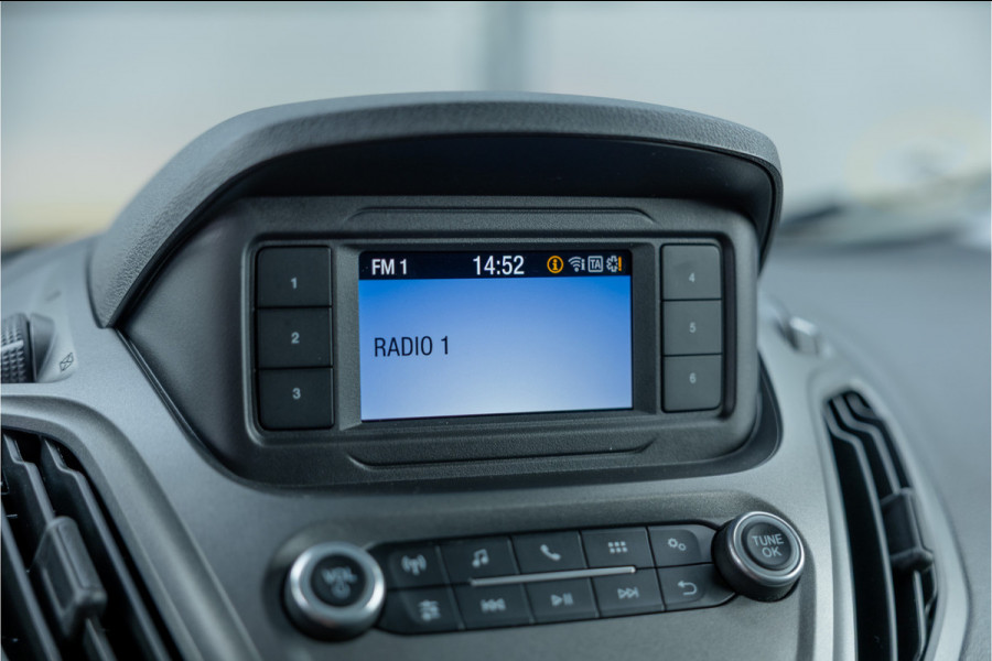 Ford Transit Courier 1.0 100 PK | Benzine | Navigatie | CarPlay | PDC | Stoelverwarming | Cruise control | MF Stuur | Airco | Nieuwe APK | Dealer onderhouden