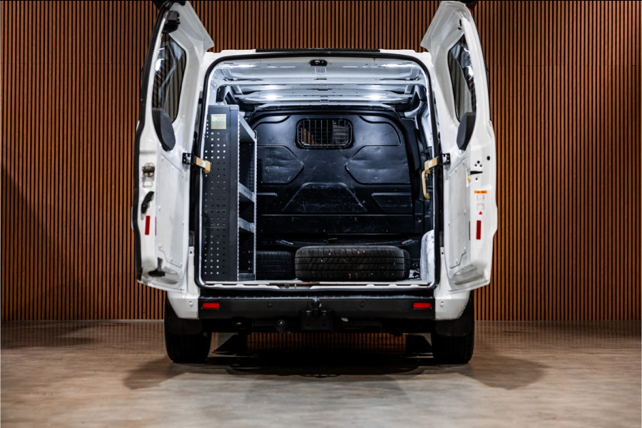 Ford Transit Custom 2.0 TDCI | CarPlay | Camera | Airco | Cruise control | Trekhaak | Nieuwe APK