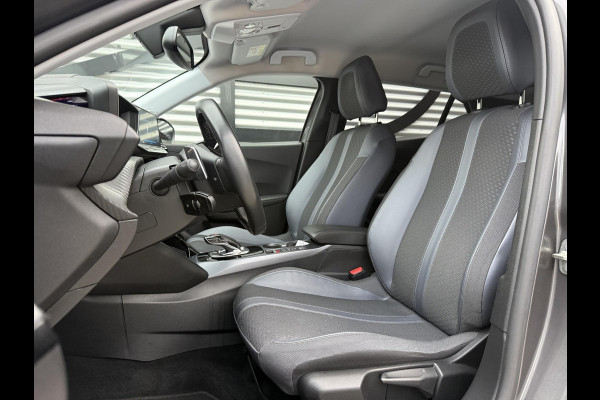 Peugeot 2008 1.2 PureTech Blue Lease Allure 2e Eigenaar|Navi|Camera|D-riem vv in 2025|i-Cockpit|Trekhaak|Cruise|Carplay|Clima|PDC V+A|Elek ramen|Nieuwe APK bij Aflevering