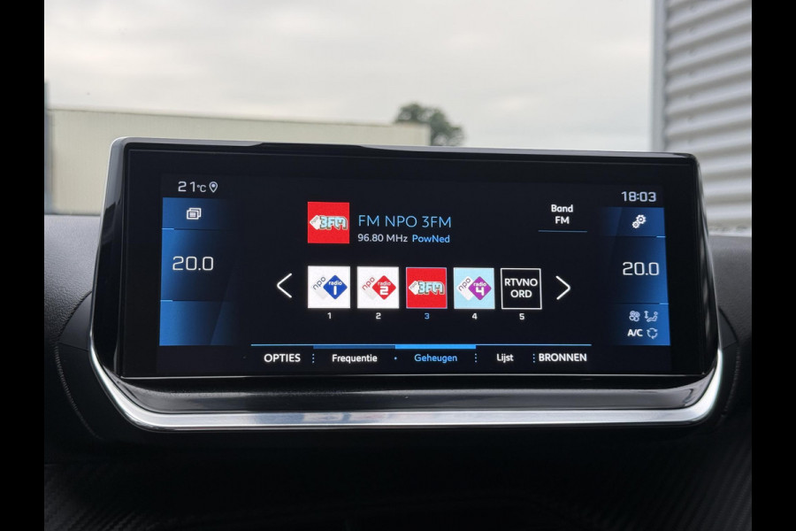 Peugeot 2008 1.2 PureTech Blue Lease Allure 2e Eigenaar|Navi|Camera|D-riem vv in 2025|i-Cockpit|Trekhaak|Cruise|Carplay|Clima|PDC V+A|Elek ramen|Nieuwe APK bij Aflevering