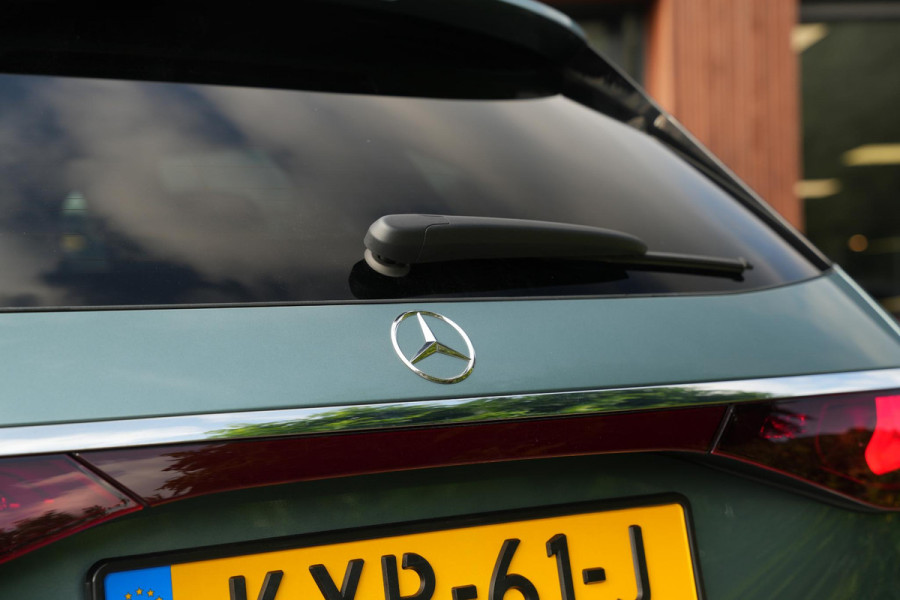 Mercedes-Benz E-Klasse 300 e Business Solution AMG Panoramadak DIGITAL LIGHT 360 Camera Adapt. Cruise Memory Trekhaak