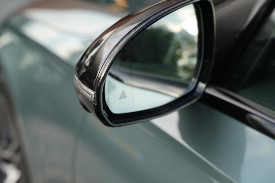 Mercedes-Benz E-Klasse 300 e Business Solution AMG Panoramadak DIGITAL LIGHT 360 Camera Adapt. Cruise Memory Trekhaak