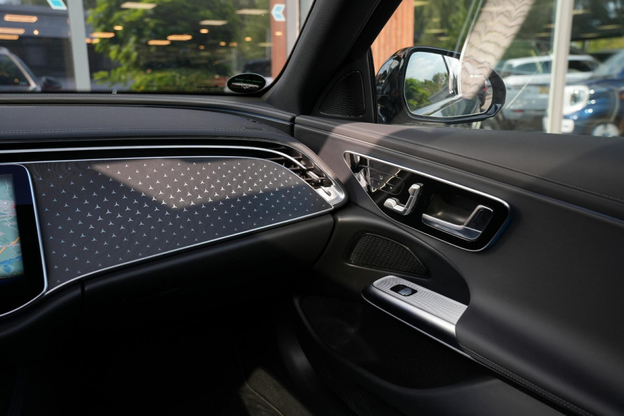 Mercedes-Benz E-Klasse 300 e Business Solution AMG Panoramadak DIGITAL LIGHT 360 Camera Adapt. Cruise Memory Trekhaak