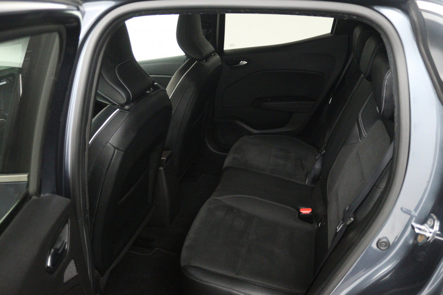 Renault Clio 1.0 TCe Intens (CAMERA, NAVIGATIE, CRUISE CONTROL, PARKEERSENSOREN)