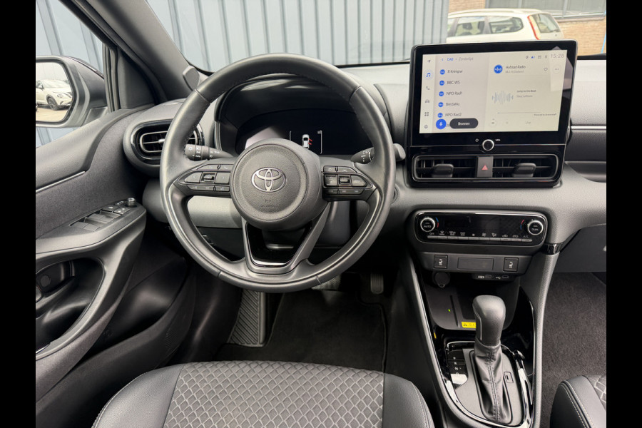 Toyota Yaris 1.5 Hybrid Executive / Bi tone | FACELIFT | 10 jr GARNTIE | Rijklaar!!!