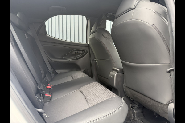 Toyota Yaris 1.5 Hybrid Executive / Bi tone | FACELIFT | 10 jr GARNTIE | Rijklaar!!!