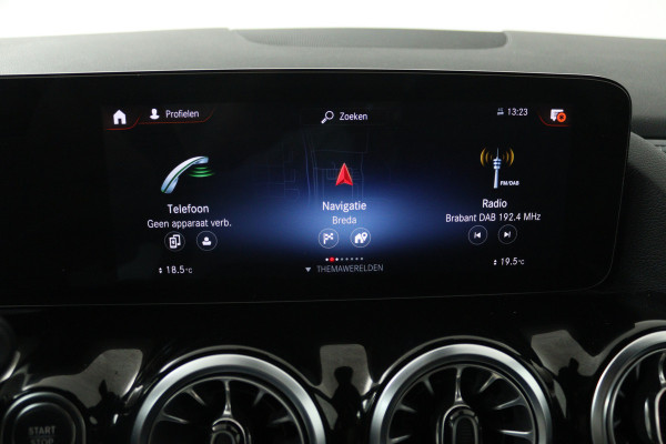 Mercedes-Benz EQA 250 Business Solution Luxury 67 kWh (CAMERA, STOELVERWARMING, ELEKTR STOELEN)
