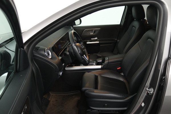 Mercedes-Benz EQA 250 Business Solution Luxury 67 kWh (CAMERA, STOELVERWARMING, ELEKTR STOELEN)