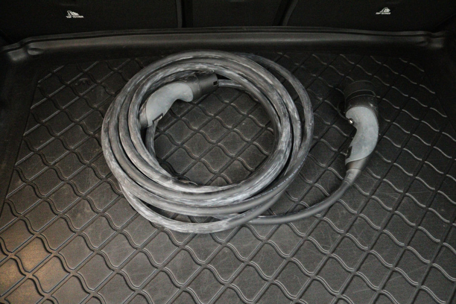 Mercedes-Benz EQA 250 Business Solution Luxury 67 kWh (CAMERA, STOELVERWARMING, ELEKTR STOELEN)