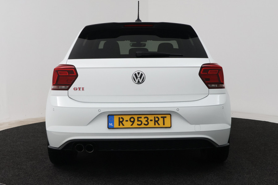 Volkswagen Polo 2.0 TSI GTI (STOELVERWARMING, DIGITALE COCKPIT, CRUISE ADAPTIEF)