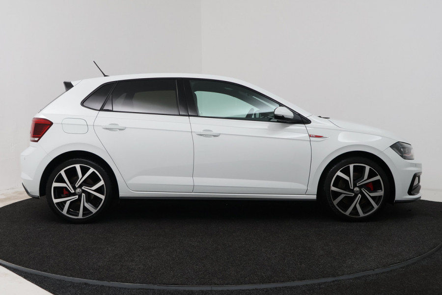 Volkswagen Polo 2.0 TSI GTI (STOELVERWARMING, DIGITALE COCKPIT, CRUISE ADAPTIEF)