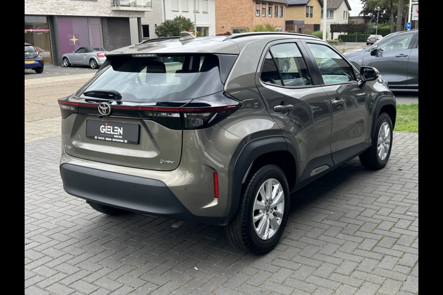 Toyota Yaris Cross 1.5 Hybrid 116 Active Comfort Pack | Dodehoekherkenning, Parkeersensoren, Stoel + Stuurverwarming, Lichtmetalen velgen