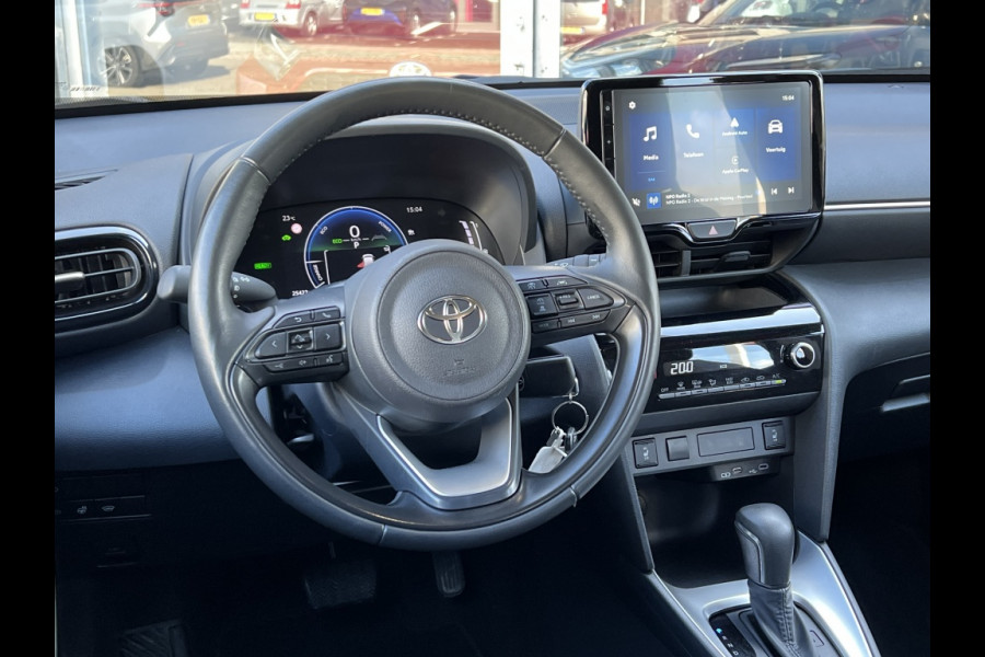 Toyota Yaris Cross 1.5 Hybrid 116 Active Comfort Pack | Dodehoekherkenning, Parkeersensoren, Stoel + Stuurverwarming, Lichtmetalen velgen