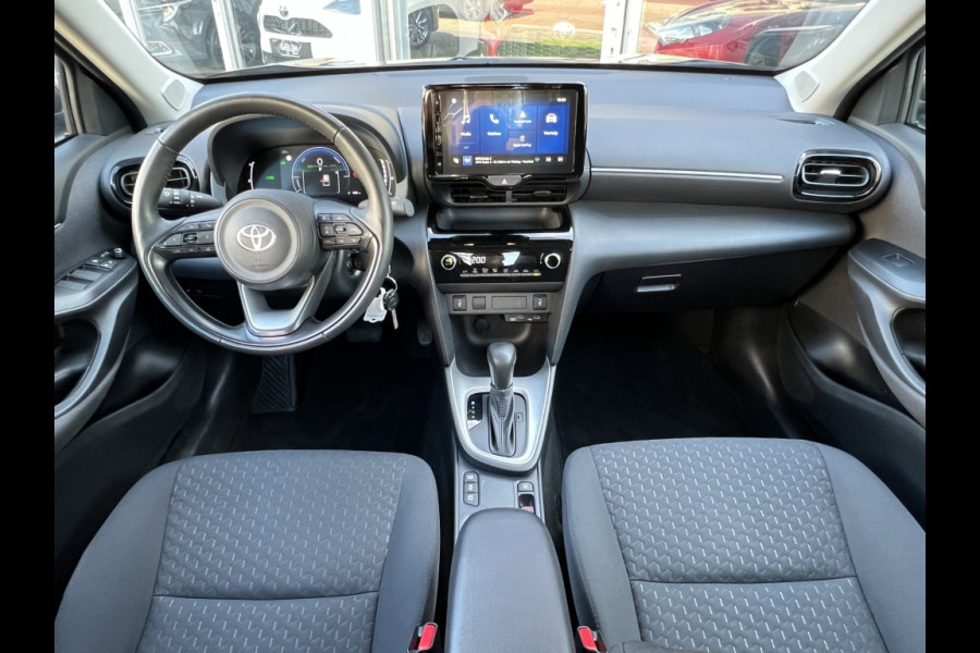 Toyota Yaris Cross 1.5 Hybrid 116 Active Comfort Pack | Dodehoekherkenning, Parkeersensoren, Stoel + Stuurverwarming, Lichtmetalen velgen