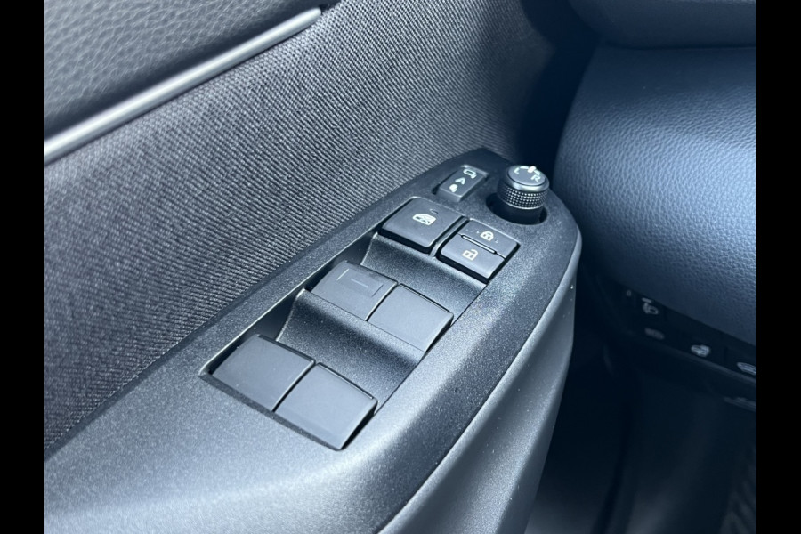 Toyota Yaris Cross 1.5 Hybrid 116 Active Comfort Pack | Dodehoekherkenning, Parkeersensoren, Stoel + Stuurverwarming, Lichtmetalen velgen