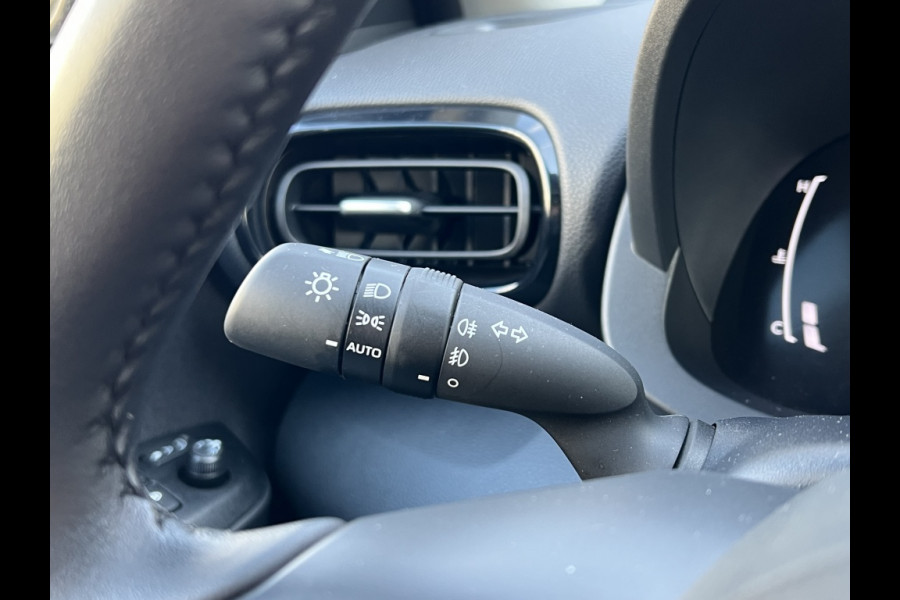 Toyota Yaris Cross 1.5 Hybrid 116 Active Comfort Pack | Dodehoekherkenning, Parkeersensoren, Stoel + Stuurverwarming, Lichtmetalen velgen