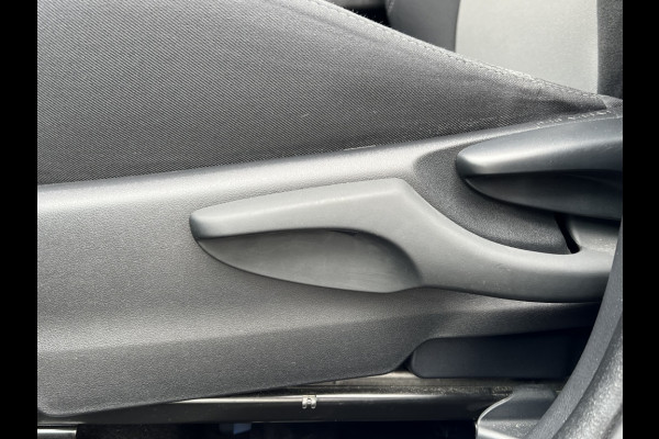 Toyota Yaris 1.0 VVT-i Connect | Apple CarPlay/Android Auto, Lichtmetalen velgen, Airconditioning, Parkeercamera