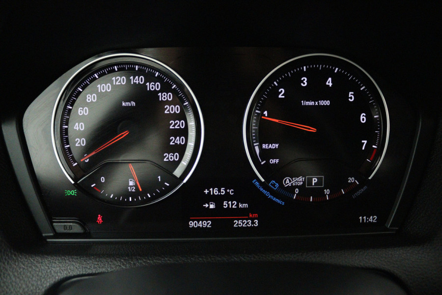 BMW 1-serie 118i Corporate Lease High Executive (ELEKT. STOELEN, STOELVERWARMING, LED, GROOT-NAVIGATIE, DEALER ONDERHOUDEN)