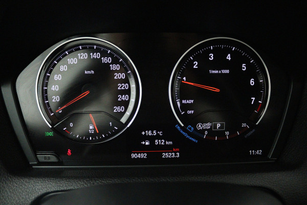 BMW 1-serie 118i Corporate Lease High Executive (ELEKT. STOELEN, STOELVERWARMING, LED, GROOT-NAVIGATIE, DEALER ONDERHOUDEN)