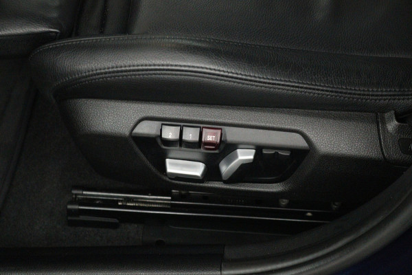 BMW 1-serie 118i Corporate Lease High Executive (ELEKT. STOELEN, STOELVERWARMING, LED, GROOT-NAVIGATIE, DEALER ONDERHOUDEN)