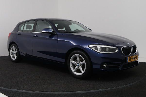 BMW 1-serie 118i Corporate Lease High Executive (ELEKT. STOELEN, STOELVERWARMING, LED, GROOT-NAVIGATIE, DEALER ONDERHOUDEN)