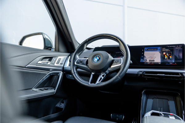 BMW X1 xDrive30e M Sport Pano / Leder / Harman Kardon / 360 camera / Head-up / Massage stoel /