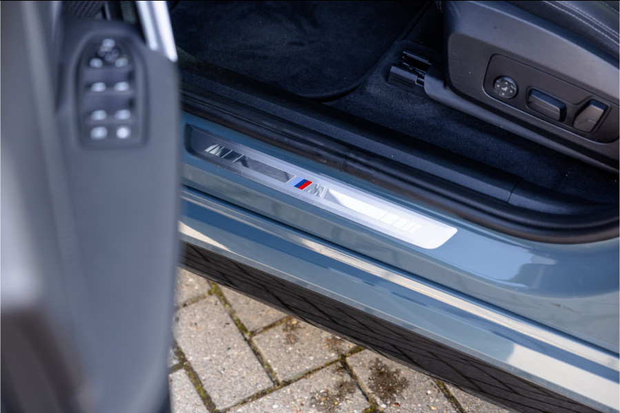 BMW X1 xDrive30e M Sport Pano / Leder / Harman Kardon / 360 camera / Head-up / Massage stoel /