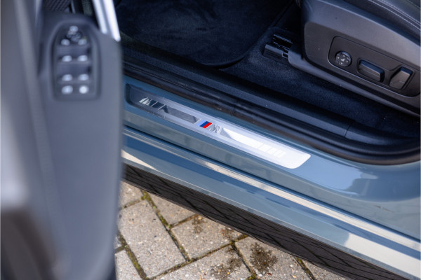 BMW X1 xDrive30e M Sport Pano / Leder / Harman Kardon / 360 camera / Head-up / Massage stoel /