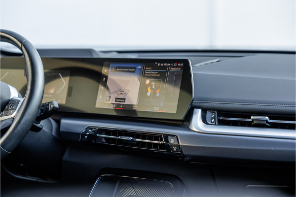 BMW X1 xDrive30e M Sport Pano / Leder / Harman Kardon / 360 camera / Head-up / Massage stoel /