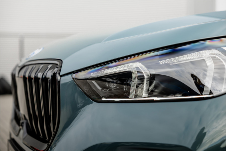 BMW X1 xDrive30e M Sport Pano / Leder / Harman Kardon / 360 camera / Head-up / Massage stoel /
