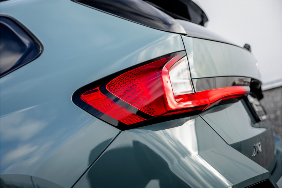 BMW X1 xDrive30e M Sport Pano / Leder / Harman Kardon / 360 camera / Head-up / Massage stoel /