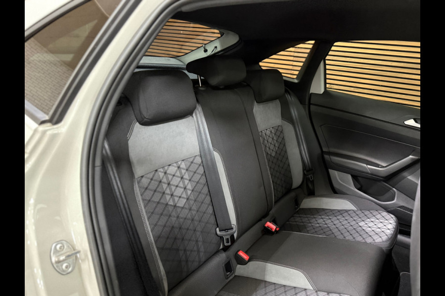 Volkswagen Taigo 1.5 TSI R-Line | 150 pk | Black Style | IQ.DRIVE | Keyless | ACC | LED | Discover Media |