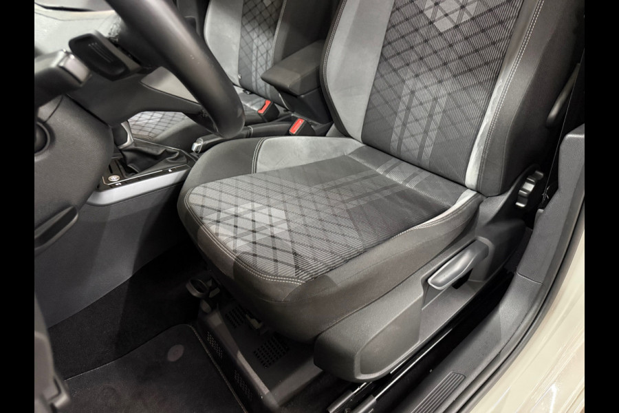 Volkswagen Taigo 1.5 TSI R-Line | 150 pk | Black Style | IQ.DRIVE | Keyless | ACC | LED | Discover Media |