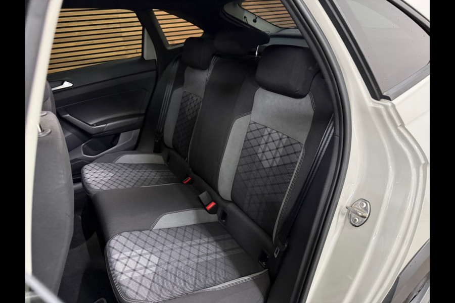 Volkswagen Taigo 1.5 TSI R-Line | 150 pk | Black Style | IQ.DRIVE | Keyless | ACC | LED | Discover Media |