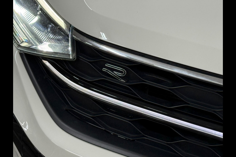 Volkswagen Taigo 1.5 TSI R-Line | 150 pk | Black Style | IQ.DRIVE | Keyless | ACC | LED | Discover Media |