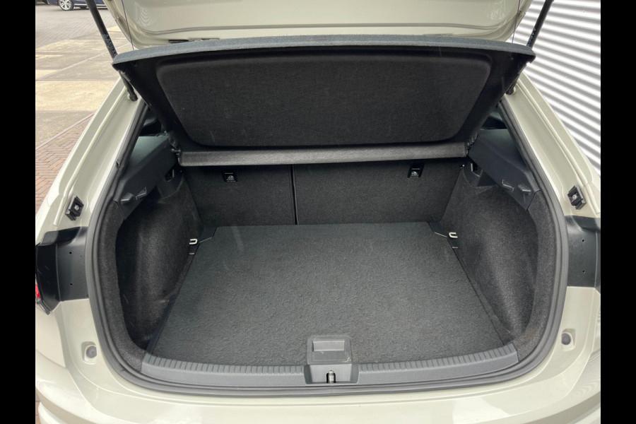 Volkswagen Taigo 1.0 TSI R-Line