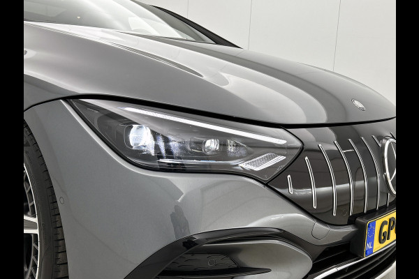 Mercedes-Benz EQE AMG 43 4MATIC 90 kWh Panoramadak | Memory Pakket | Rode gordels |  Burmester Inclusief 24 maanden Mercedes-Benz Certified garantie voor Europa.